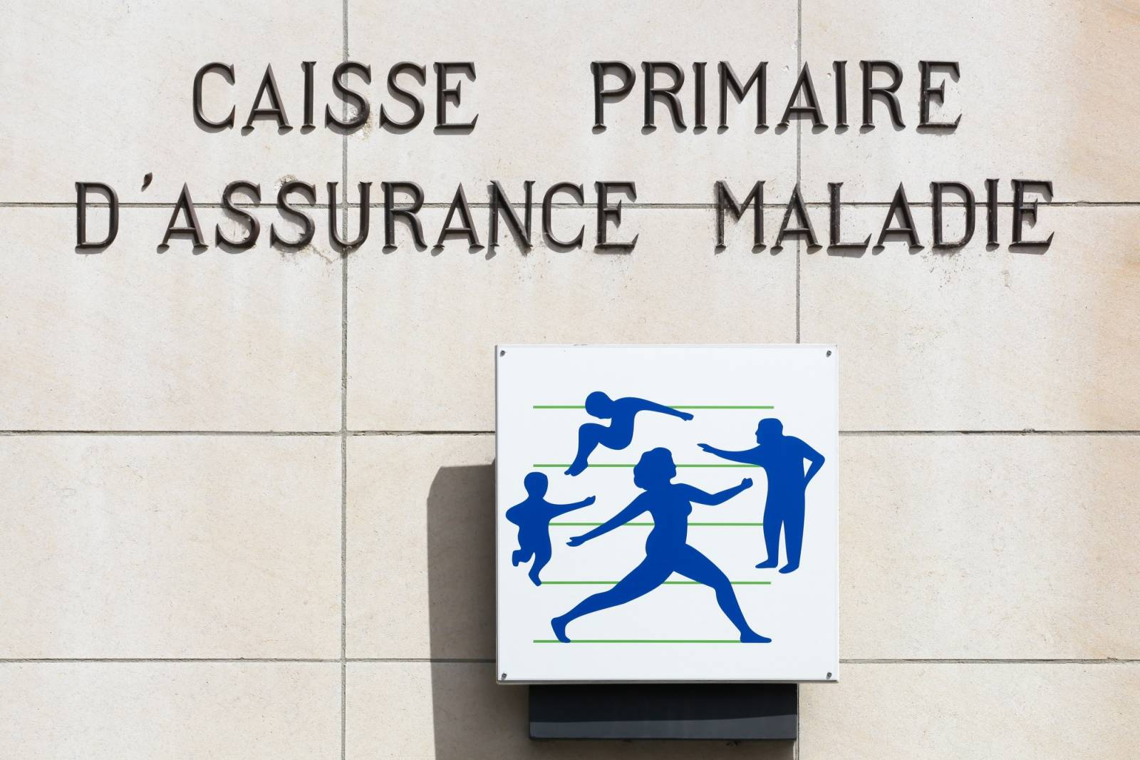 Les transferts médicalisés en ambulance vers un centre de kinésithérapie sont pris en charge par la CPAM à Marseille